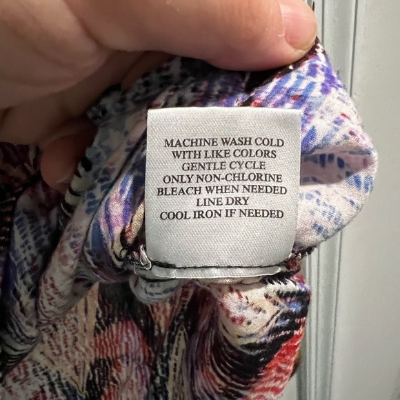 Brina and Em Women’s Multi Color Top Size Large - Picture 2 of 6